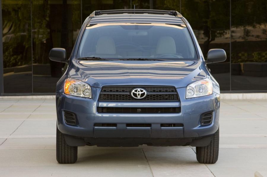  Toyota RAV4 2009 года  (фото 8 из 22)